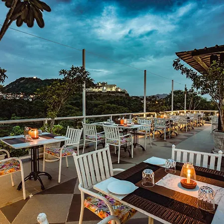 Tripli Hotels Shiv Villas-2